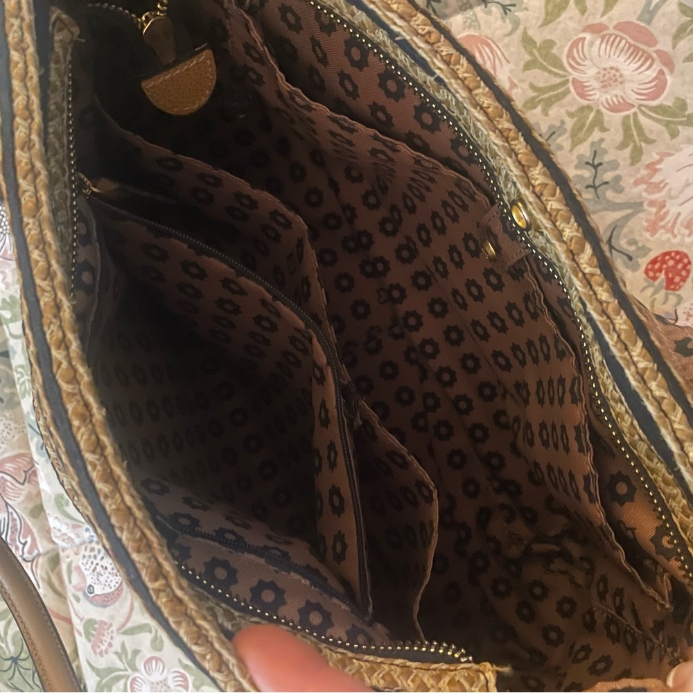 Eric Javits Raffia Black and Tan Striped Shoulder Bag - Picture 13 of 16